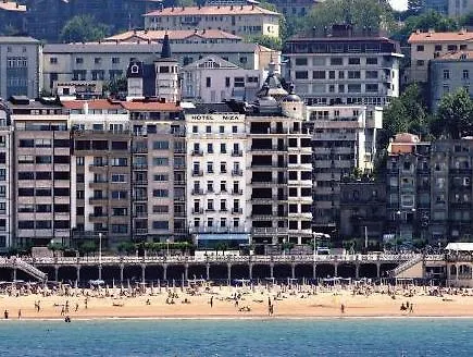 Hotel Niza San Sebastián 3*,